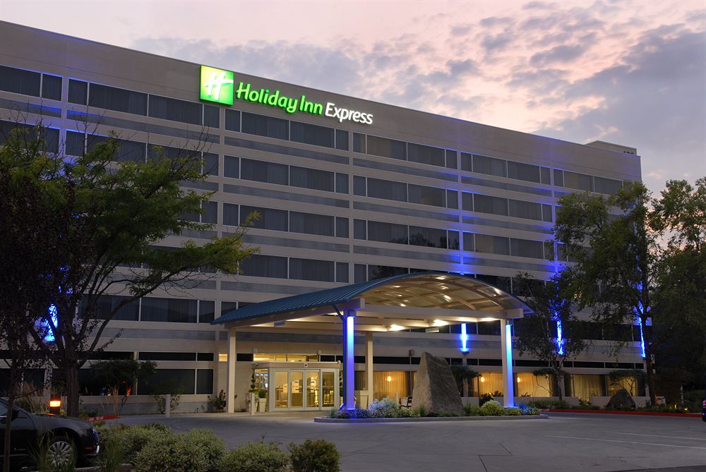 Holiday Inn Express Boise Downtown image 1